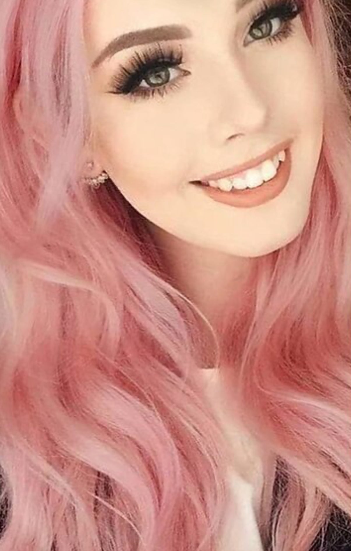 Middle Parting Wig Natural Looking Pink Synthetic Wig for Daily Cosplay