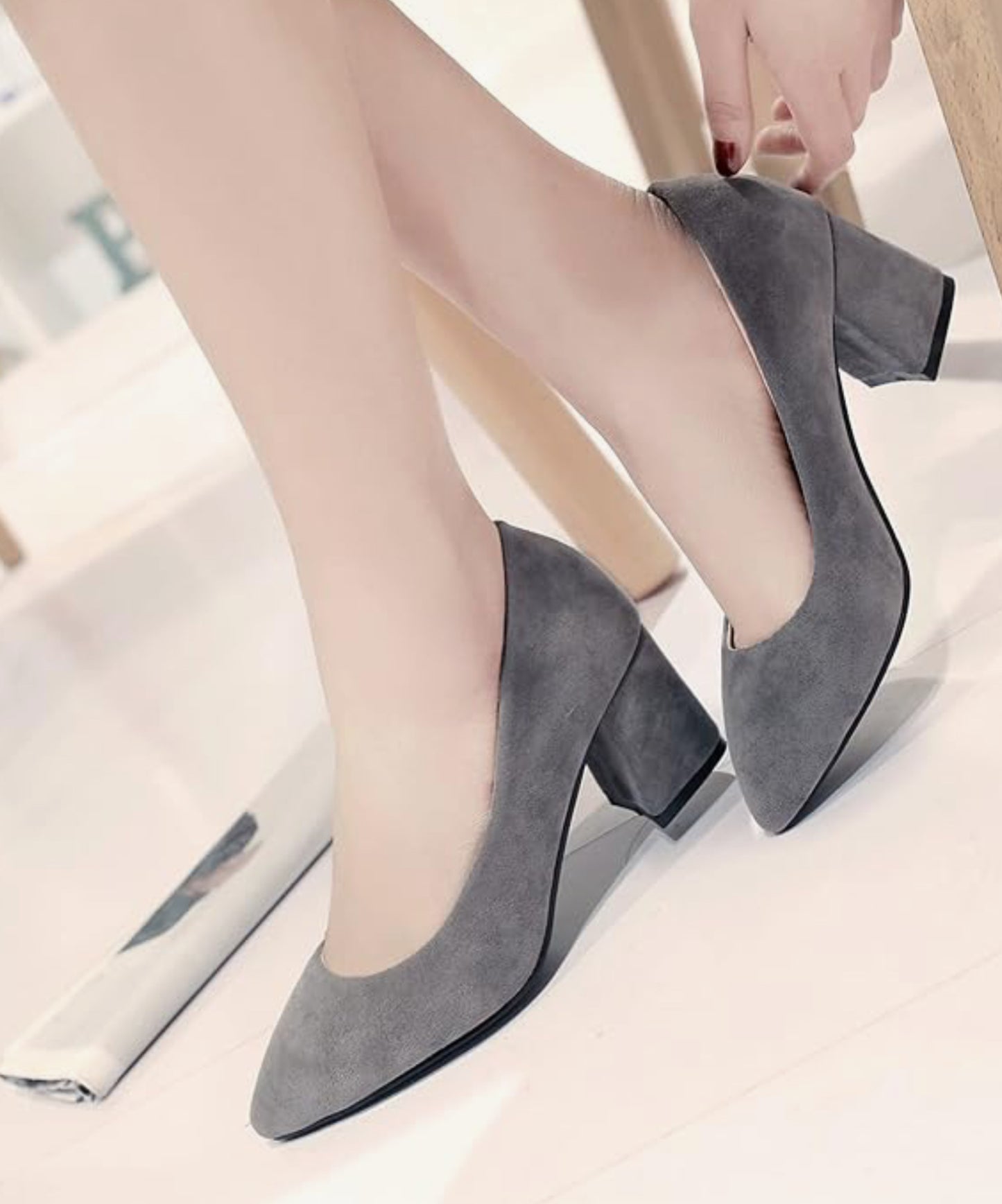 Square Heel, Pointed-Toe : Court Shoes for Women