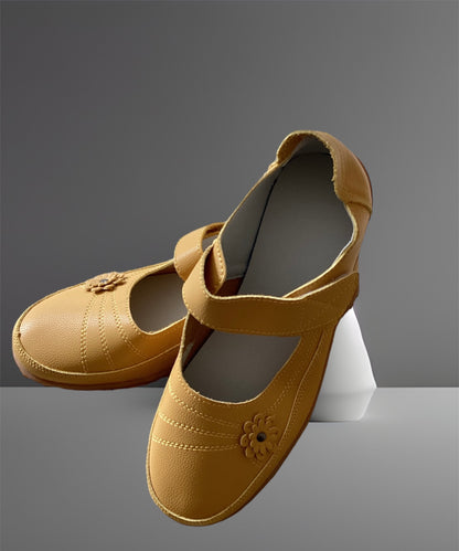 Womens Flat Leather Touch Fastening Loafers Shoes in Yellow