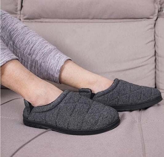 Snug Leaves Men's Quilted Fleece Memory Foam Slippers