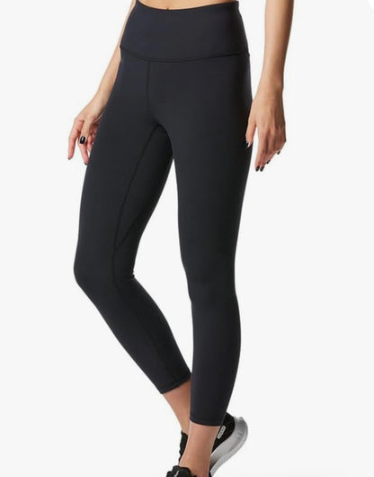 Women's Motion Ankle Leggings in black