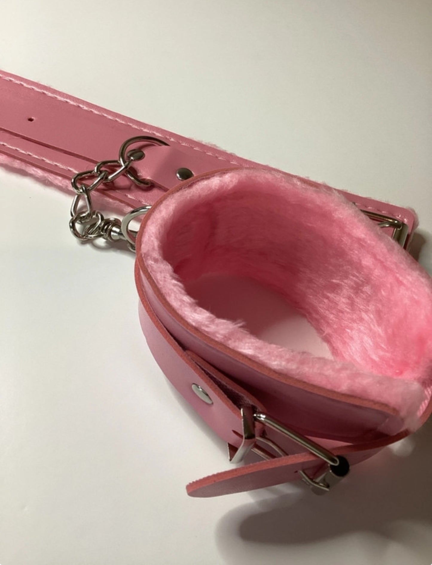 Fluffy Handcuffs - Pink